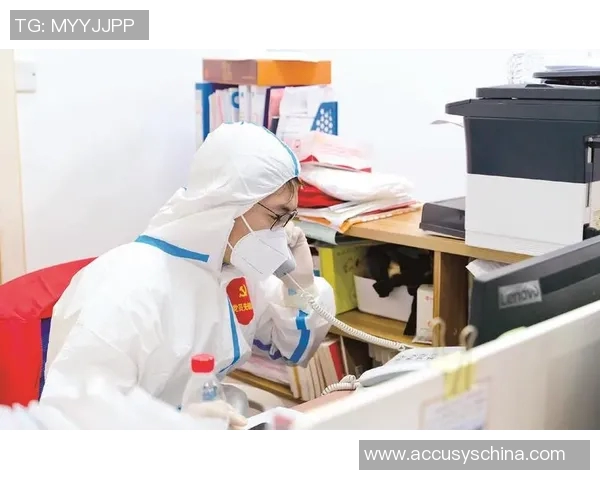 疫情期间女足球星们的坚持与奋斗展现了女性力量与体育精神的完美结合