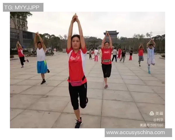 黎明携手足球球星共同打造全新运动潮流，引领时尚与竞技新风尚